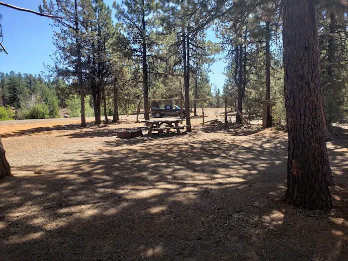 Cottonwood Pit Campground Picture 2