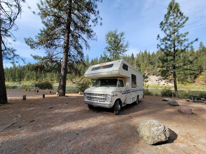 Forest Grove Campground Picture 3