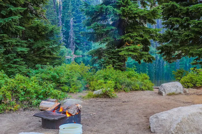 Rocky Ridge Lake Campground Picture 5