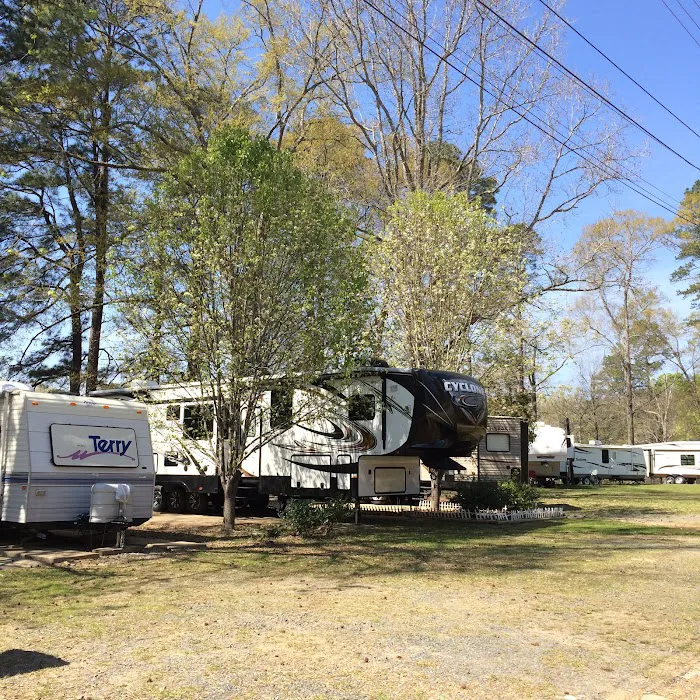 Riverbend RV Campground Picture 5
