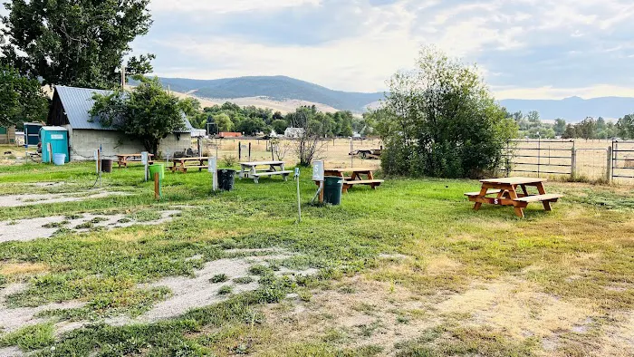 Big River Rentals Picture 2