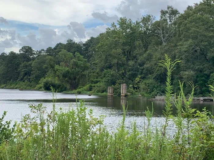 Fullerton Lake Campground Picture 6