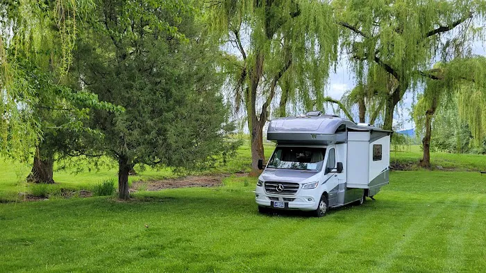Willow Creek Campground Picture 6