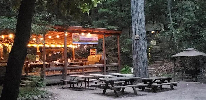 Camp Cruz Glampground Picture 9