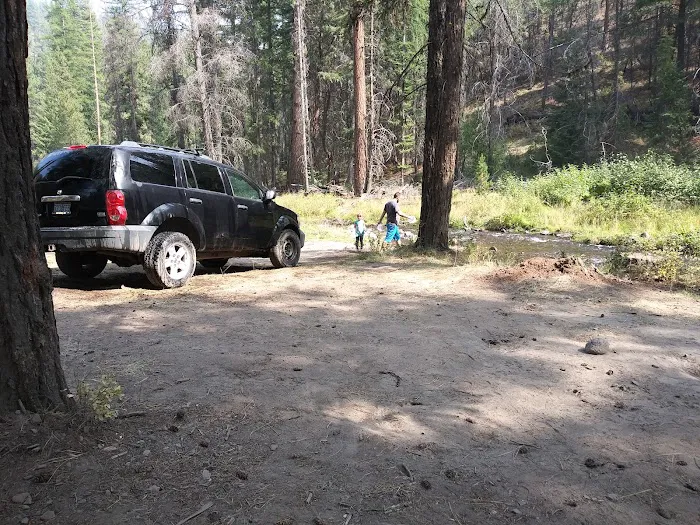 Elk Creek Campground Picture 9