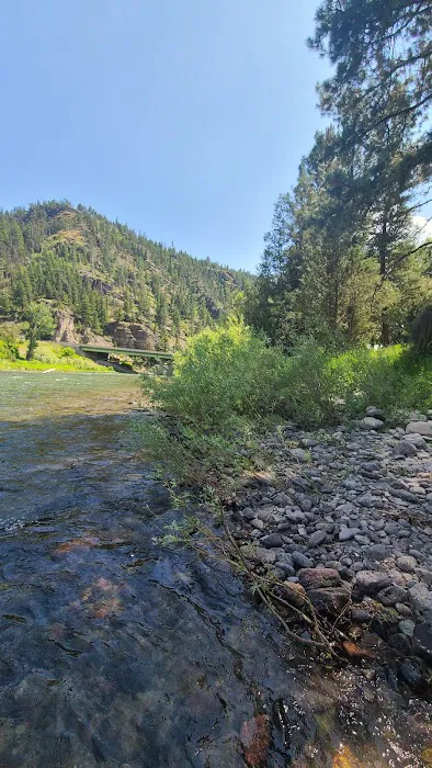 Blackfoot River Outpost Picture 4
