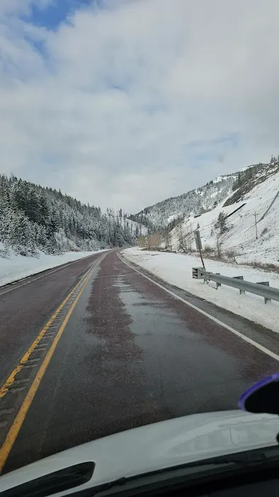 Summit Trailhead Picture 5