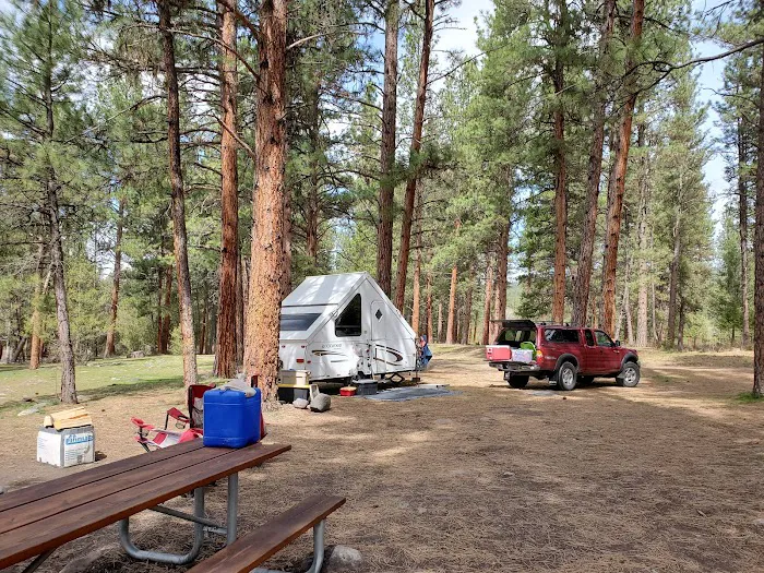 Corricks Riverbend Campground Picture 4