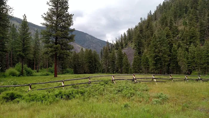Grizzly Campground Picture 2