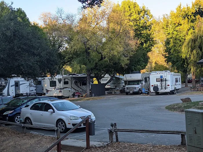 Santa Cruz Ranch Campground Picture 8