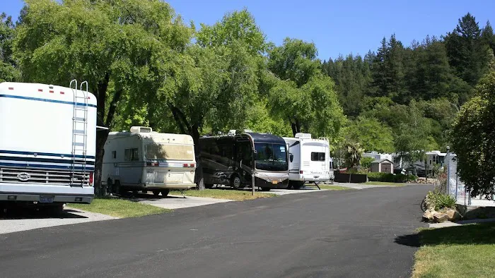 Santa Cruz Ranch Campground Picture 5