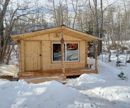 Glacier Elkhorn Cabins and Campground