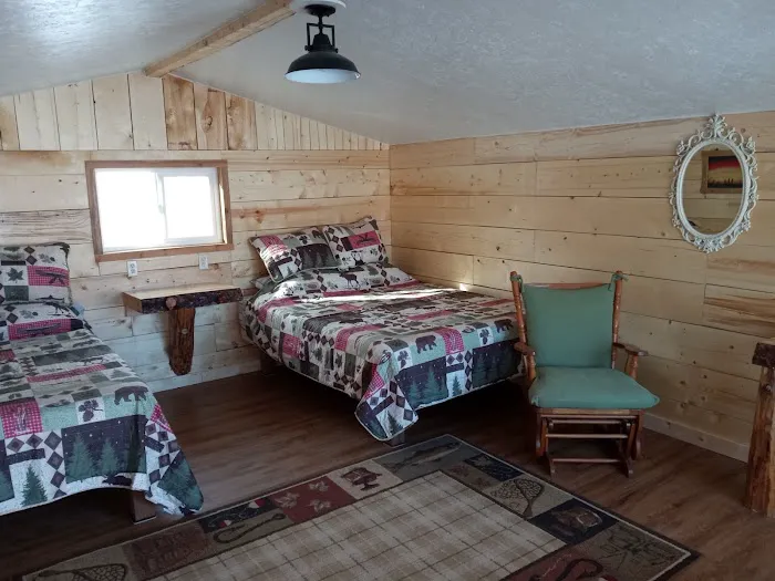 Glacier Elkhorn Cabins and Campground Picture 8