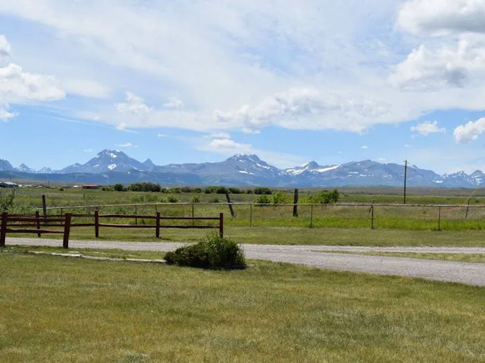 Sleeping Wolf Campground Picture 5