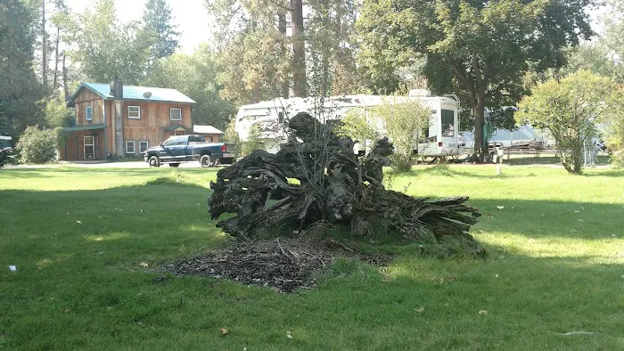 Peaks and Pines RV and Camp Resort Picture 1
