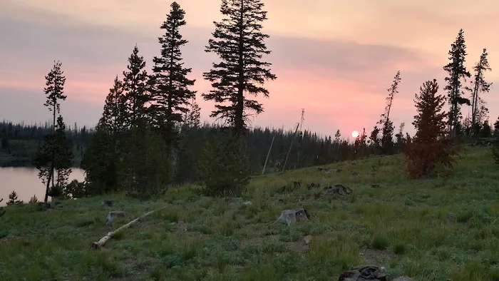 Deadhorse Lake Developed Campground Picture 7