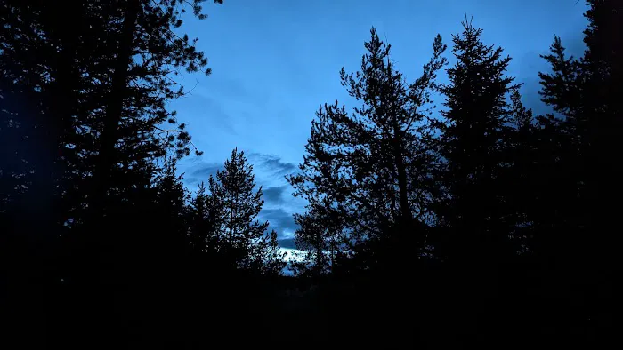 Winom Campground & Trailhead Picture 1