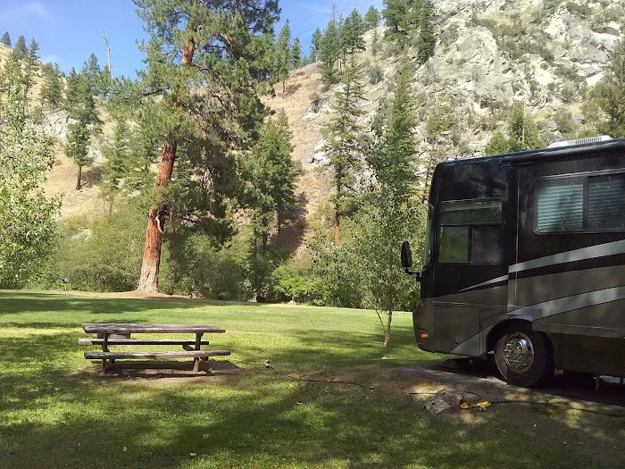 Spring Gulch Campground Picture 3