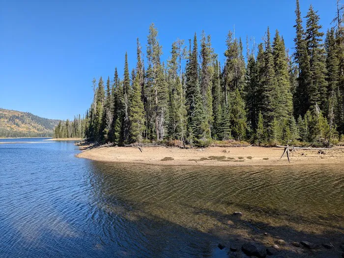 UPPER PAYETTE LAKE CAMPGROUND Picture 6