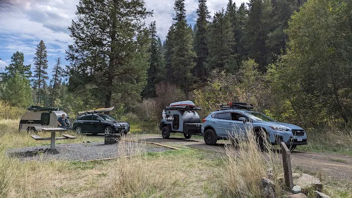 Tollbridge Campground Picture 4