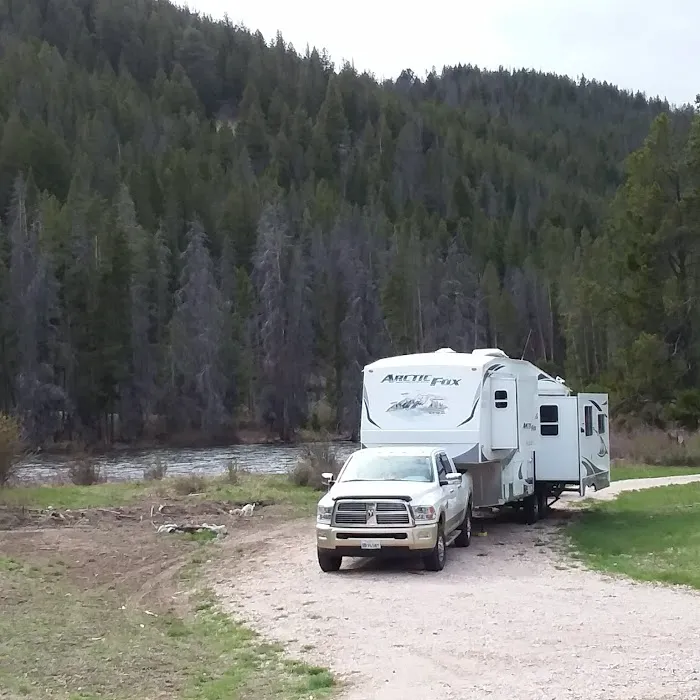 Fishcreek Campground Picture 3