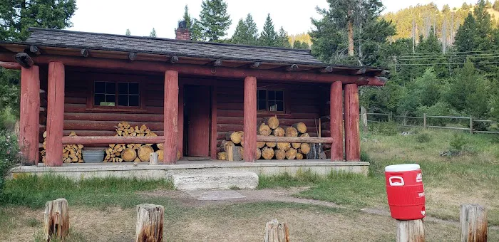 High Rye Cabin Picture 3