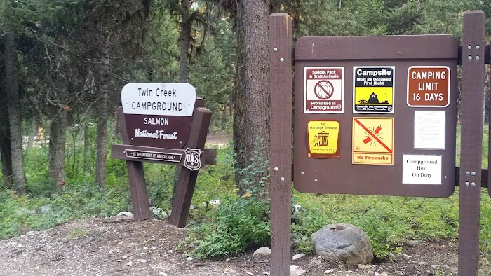 Twin Creek Campground & Group Picnic Picture 4