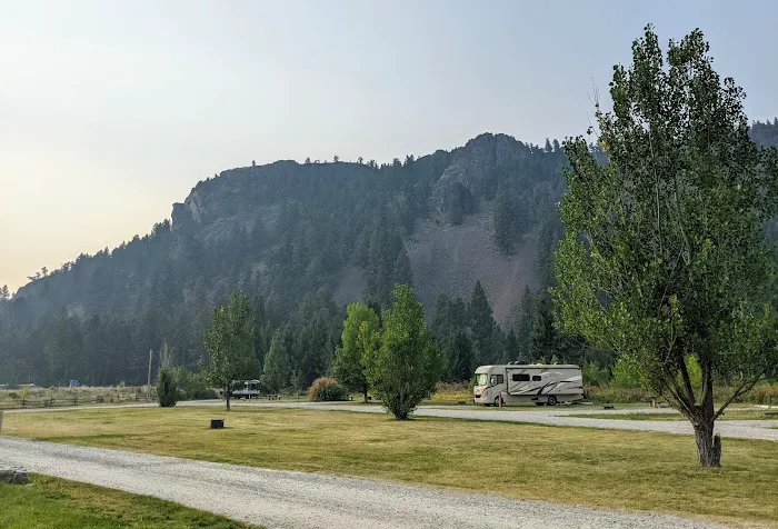 Divide Bridge Campground Picture 5