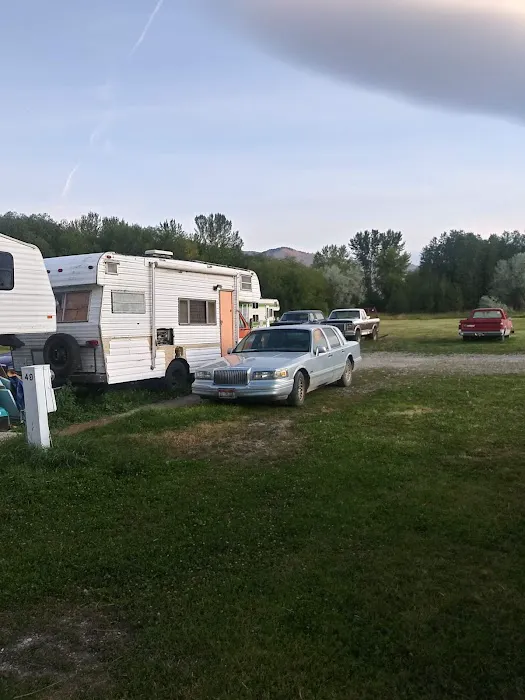 Salmon Meadows Campground Picture 1