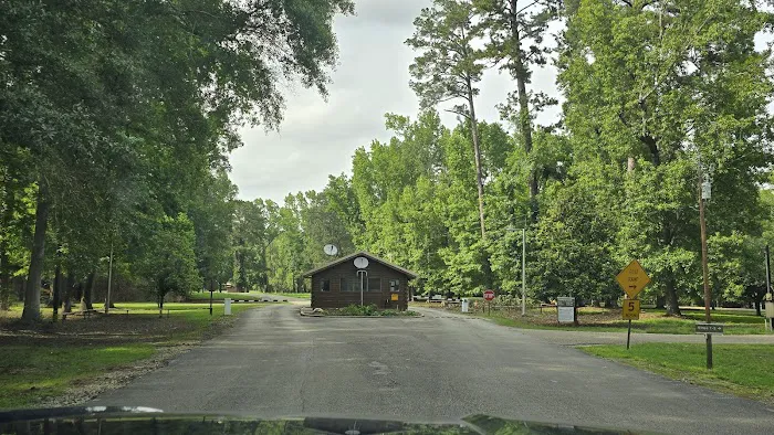Magnolia Ridge Park Campground Picture 7