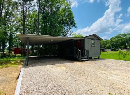 HWY 147 Bass Cabins & RV Hookups