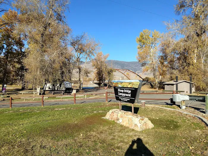 Shoup Bridge Campground Picture 10