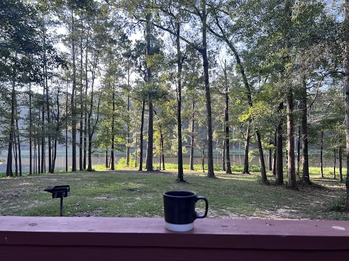 Alabama-Coushatta Tribe Lake Campground Picture 5