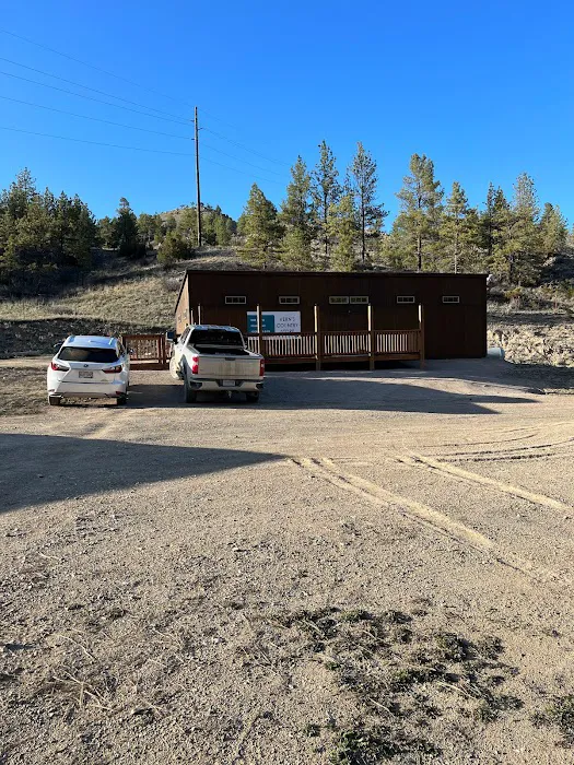 Grey Sandy Campground & Store Picture 3