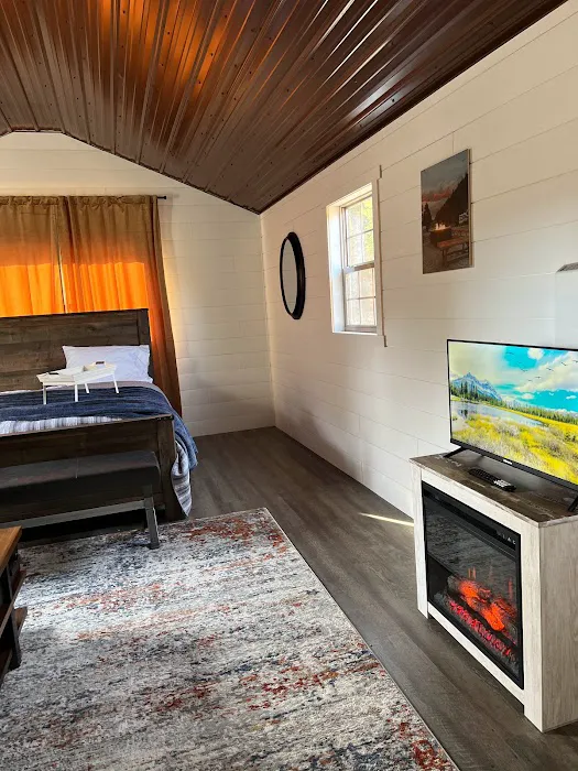 Grey Sandy Campground & Store Picture 6