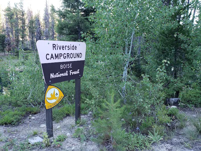Riverside Campground (Lowman) - reserve Picture 1