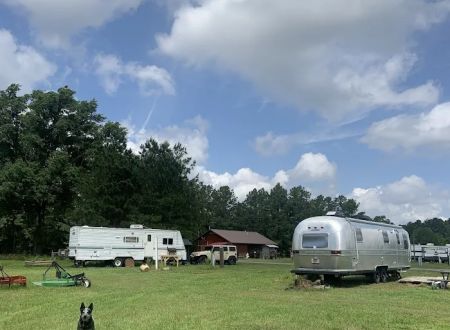 Trailerhood At Sumrall Farm