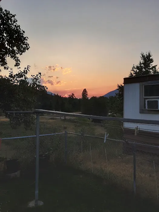Hellgate Group Campground Picture 5