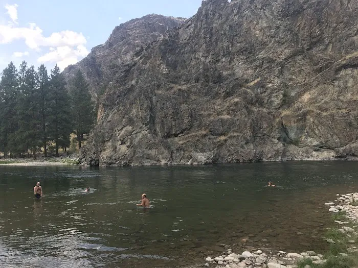 Survey Creek Campground Picture 2