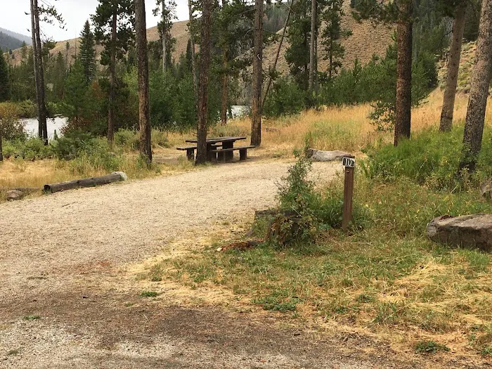 Riverside Campground Picture 6