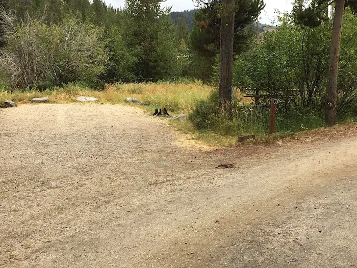 Riverside Campground Picture 2