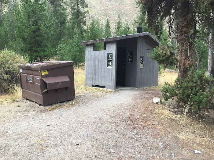 Riverside Campground Picture 1