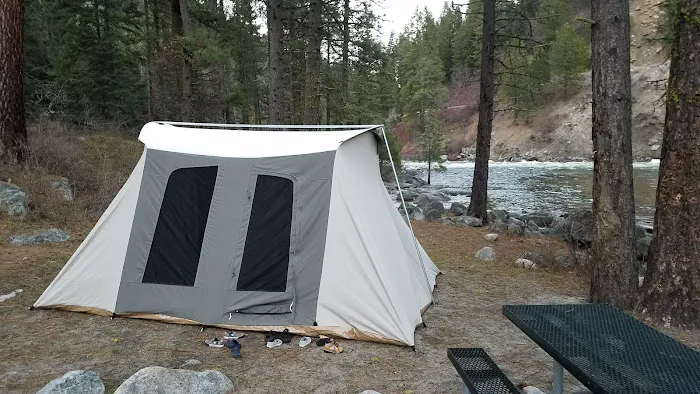 Big Eddy Campground Picture 3