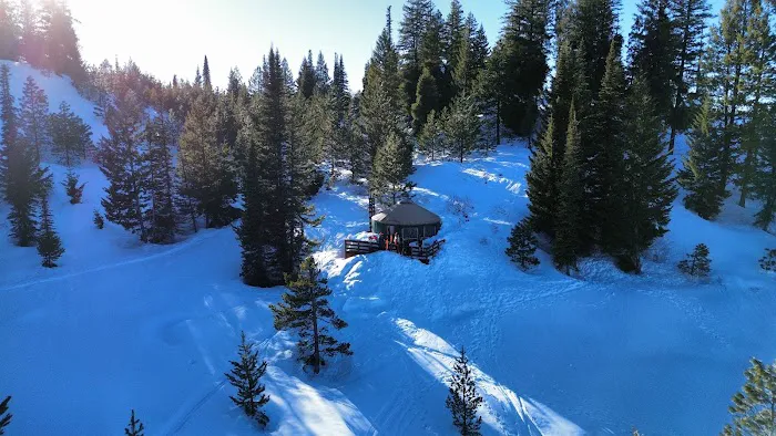 Banner Ridge Yurt Picture 2