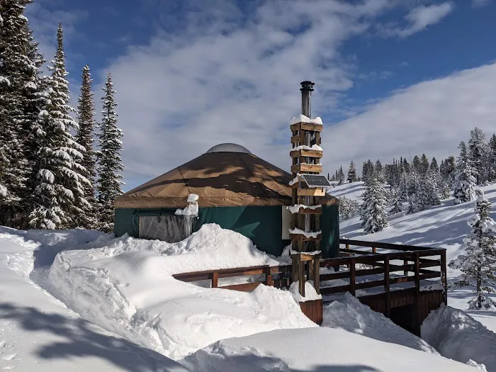 Banner Ridge Yurt Picture 6