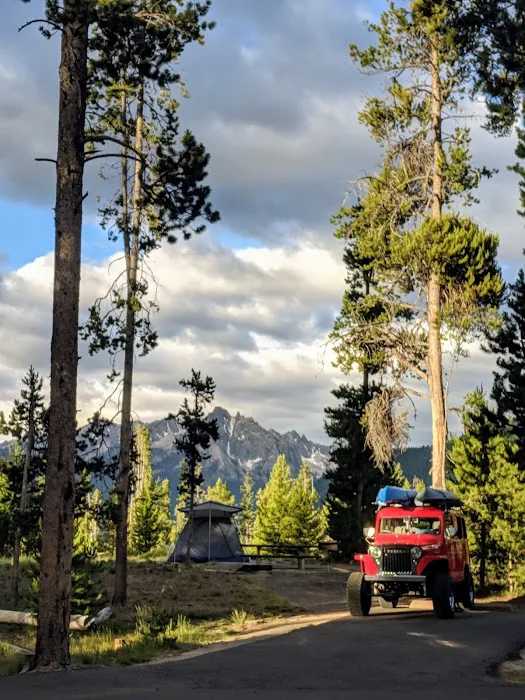 Glacier View Campground Picture 1