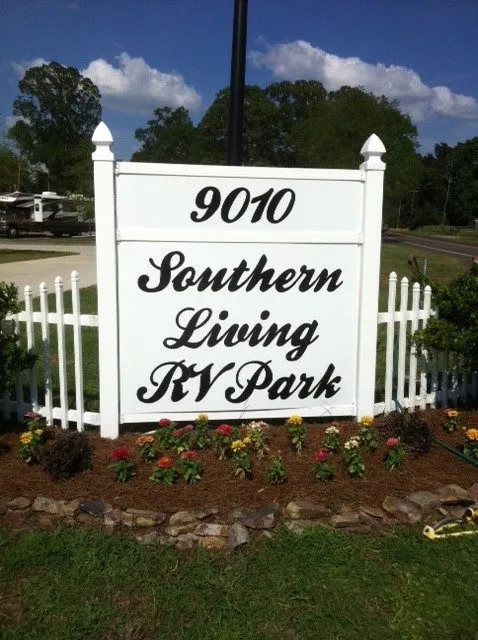 Southern Living RV Park Greenwood LLC Picture 1