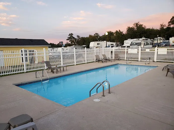 Southern Living RV Park Greenwood LLC Picture 3