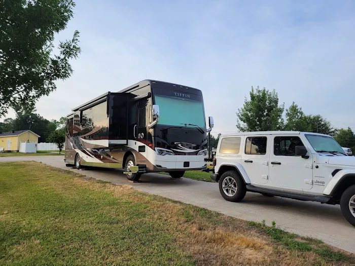 Southern Living RV Park Greenwood LLC Picture 7