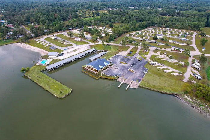 On The Lake RV and Cabin Resort Picture 5
